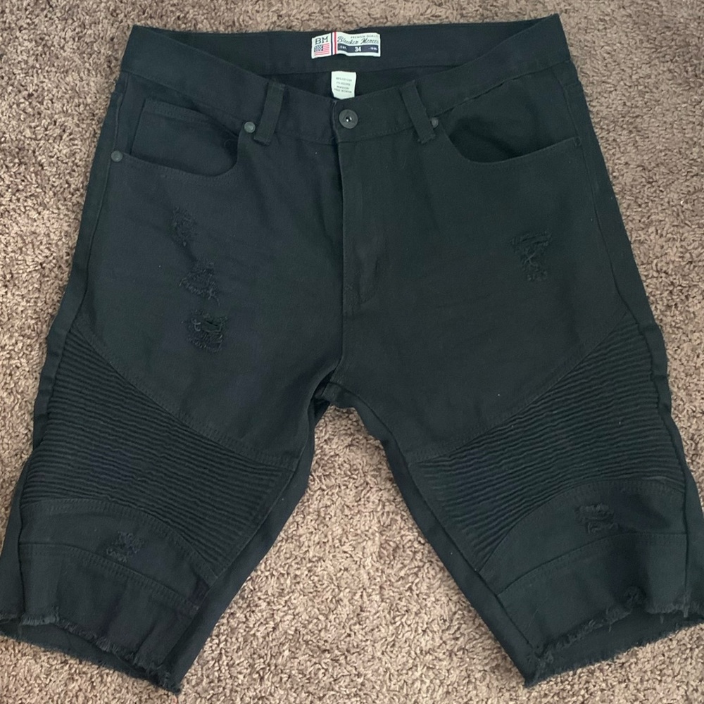 ❤️ 2/30 Black jean shorts
